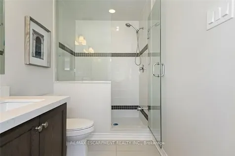 22 Spring Creek Drive Hamilton ON L0R 2H8