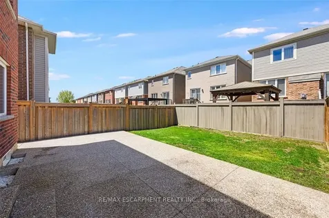 22 Spring Creek Drive Hamilton ON L0R 2H8