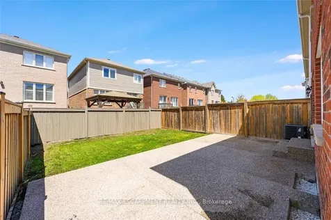22 Spring Creek Drive Hamilton ON L0R 2H8