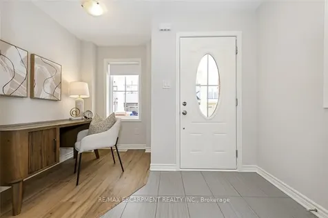 22 Spring Creek Drive Hamilton ON L0R 2H8