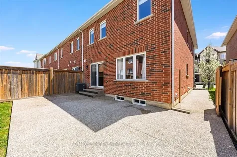 22 Spring Creek Drive Hamilton ON L0R 2H8