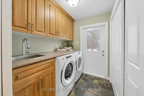 149 Whites Road Brighton ON K0K 1H0