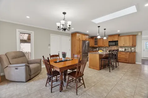 25 Pannell Lane Strathroy-caradoc ON N7G 2C6