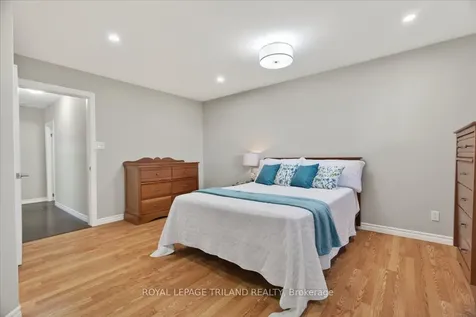 25 Pannell Lane Strathroy-caradoc ON N7G 2C6