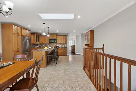 25 Pannell Lane Strathroy-caradoc ON N7G 2C6