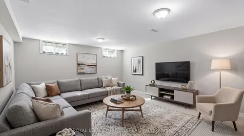 25 Pannell Lane Strathroy-caradoc ON N7G 2C6