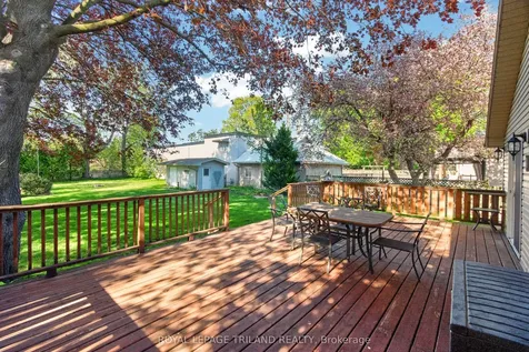 25 Pannell Lane Strathroy-caradoc ON N7G 2C6
