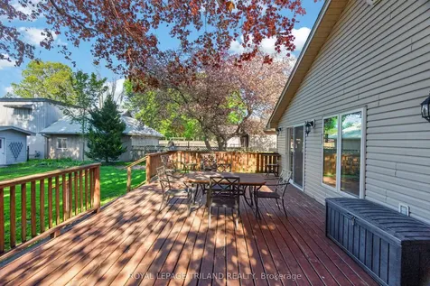 25 Pannell Lane Strathroy-caradoc ON N7G 2C6