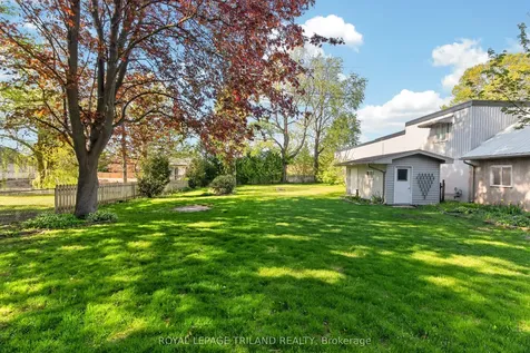 25 Pannell Lane Strathroy-caradoc ON N7G 2C6