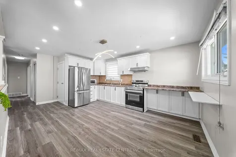 35 Folkestone Avenue Hamilton ON L8V 4M9