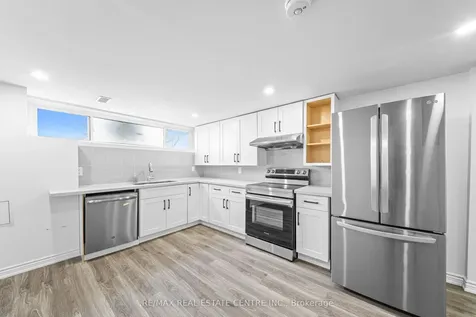 35 Folkestone Avenue Hamilton ON L8V 4M9