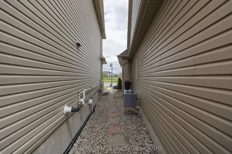 1271 Crossfield Avenue Kingston ON K7P 0A6