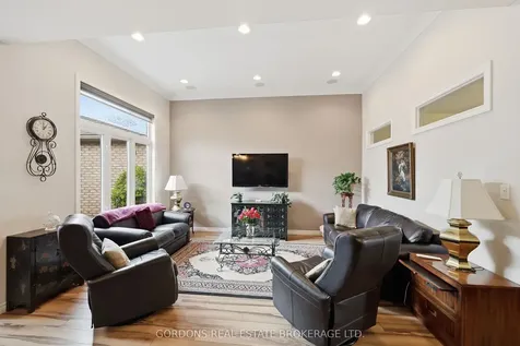 1271 Crossfield Avenue Kingston ON K7P 0A6