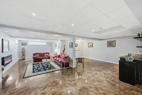 1271 Crossfield Avenue Kingston ON K7P 0A6