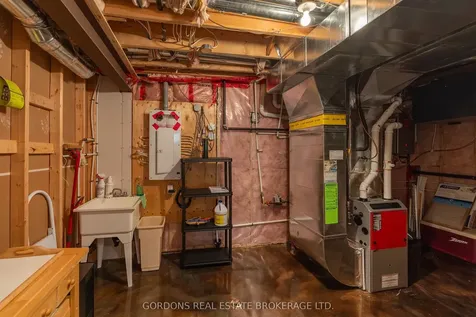 1271 Crossfield Avenue Kingston ON K7P 0A6