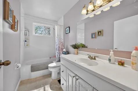 1455 Garth Street Hamilton ON L9B 1T4