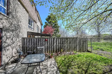 1455 Garth Street Hamilton ON L9B 1T4
