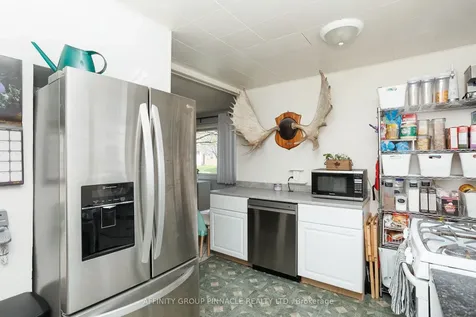 7 Churchill Crescent Kawartha Lakes ON K9V 3Y7