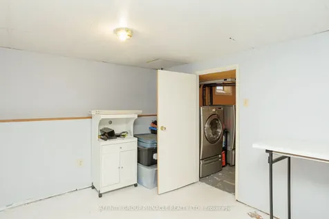 7 Churchill Crescent Kawartha Lakes ON K9V 3Y7