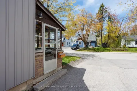 7 Churchill Crescent Kawartha Lakes ON K9V 3Y7