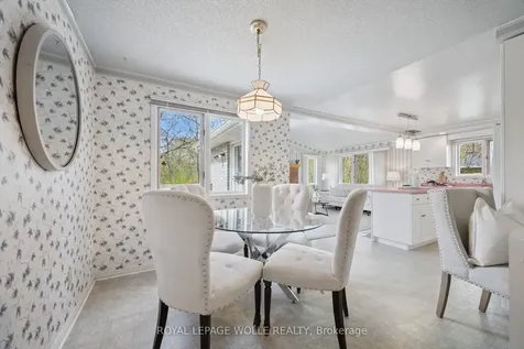 363 Northlake Drive Waterloo ON N2V 1W6