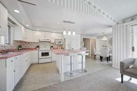 363 Northlake Drive Waterloo ON N2V 1W6