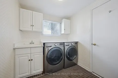 363 Northlake Drive Waterloo ON N2V 1W6