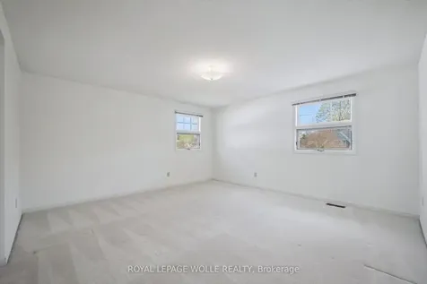 363 Northlake Drive Waterloo ON N2V 1W6