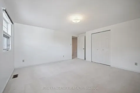 363 Northlake Drive Waterloo ON N2V 1W6