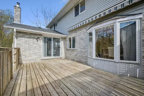 363 Northlake Drive Waterloo ON N2V 1W6