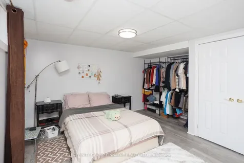 4 Champlain Boulevard Kawartha Lakes ON K9V 0H9