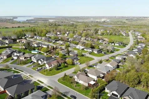 4 Champlain Boulevard Kawartha Lakes ON K9V 0H9