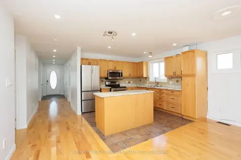 4 Champlain Boulevard Kawartha Lakes ON K9V 0H9