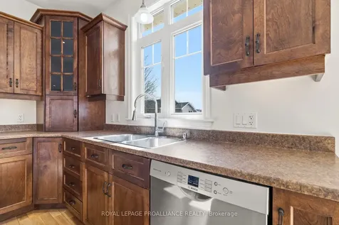 403 Brock Street W Brockville ON K6V 6E8