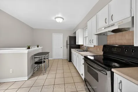 190 Campbell Avenue Hamilton ON L8H 2G3