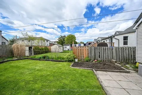 190 Campbell Avenue Hamilton ON L8H 2G3