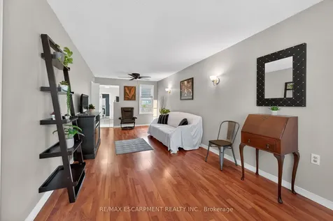 190 Campbell Avenue Hamilton ON L8H 2G3