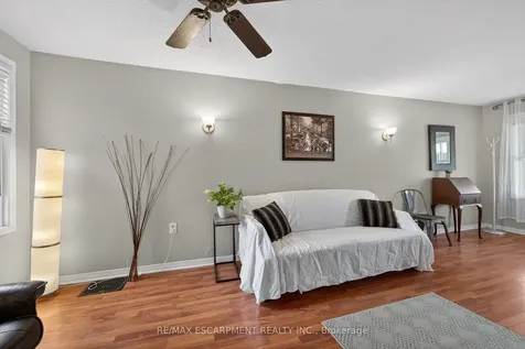 190 Campbell Avenue Hamilton ON L8H 2G3