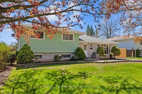 18 Belvedere Road Quinte West ON K8V 4A7