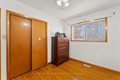 18 Belvedere Road Quinte West ON K8V 4A7