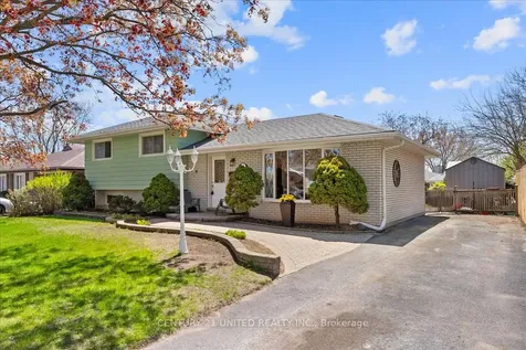 18 Belvedere Road Quinte West ON K8V 4A7