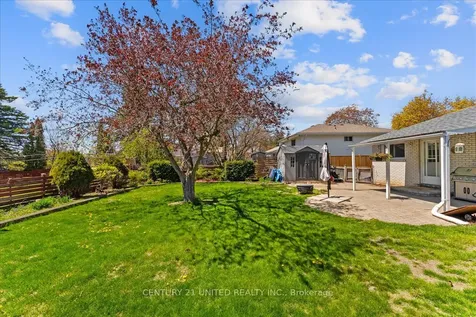 18 Belvedere Road Quinte West ON K8V 4A7