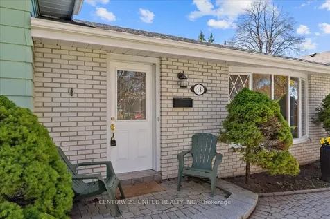 18 Belvedere Road Quinte West ON K8V 4A7