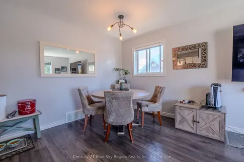 208 Gould Avenue North Bay ON P1B 7C7