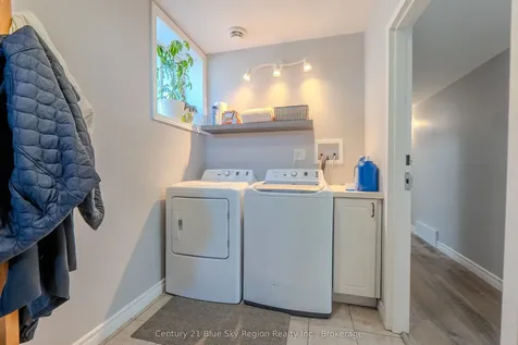 208 Gould Avenue North Bay ON P1B 7C7