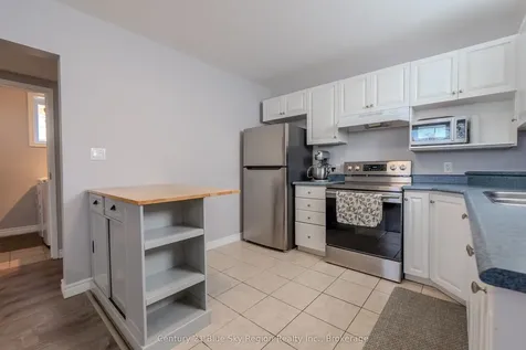 208 Gould Avenue North Bay ON P1B 7C7