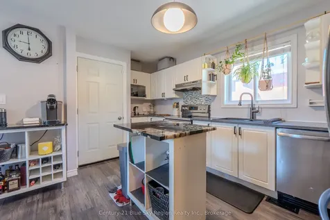 208 Gould Avenue North Bay ON P1B 7C7