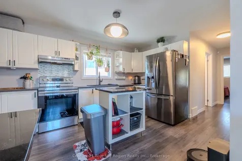 208 Gould Avenue North Bay ON P1B 7C7