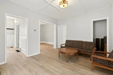 1236 Cannon Street E Hamilton ON L8H 1V1