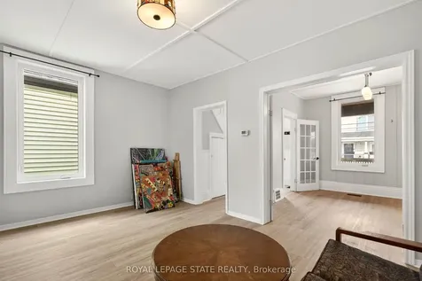 1236 Cannon Street E Hamilton ON L8H 1V1